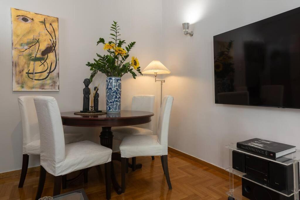 Apartament Chic N Central Apt In Kolonaki Ateny Zewnętrze zdjęcie